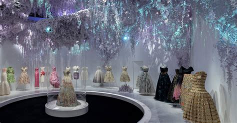 christian dior v & a|v&a Dior exhibition 2023.